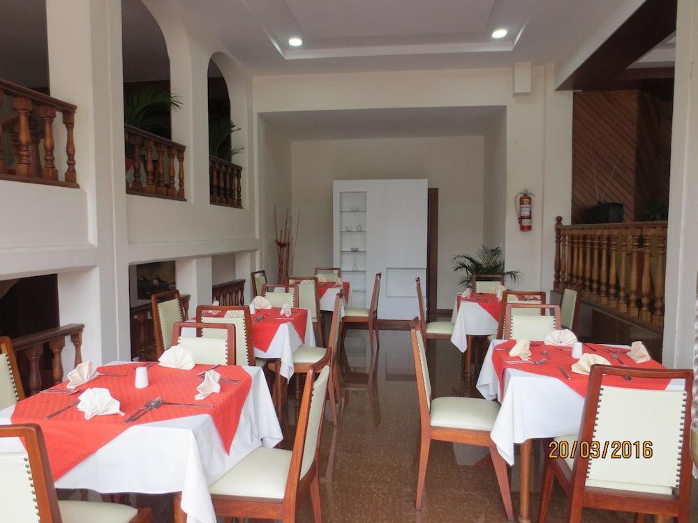 Alfaro Hotel Cumanda מראה חיצוני תמונה
