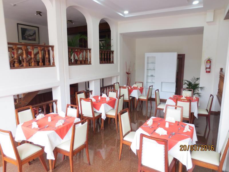 Alfaro Hotel Cumanda מראה חיצוני תמונה