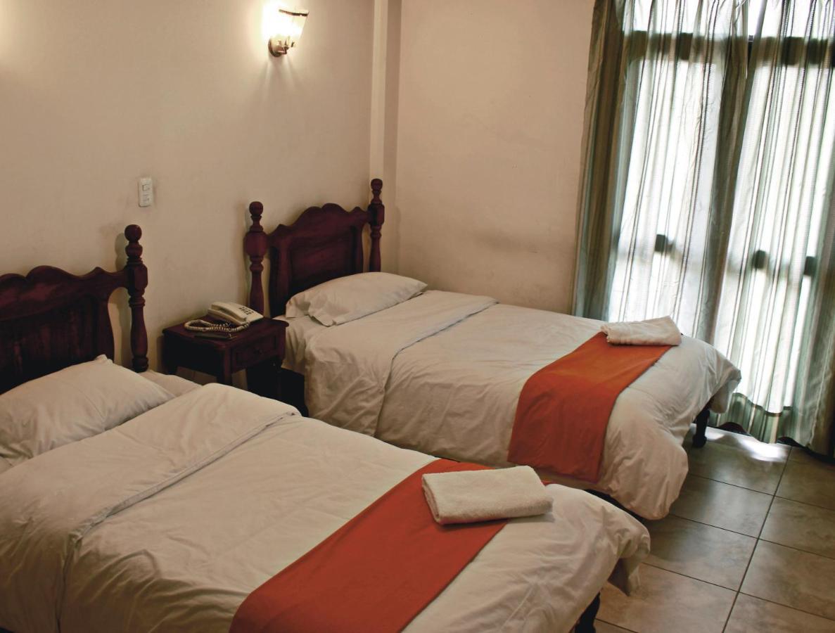 Alfaro Hotel Cumanda מראה חיצוני תמונה